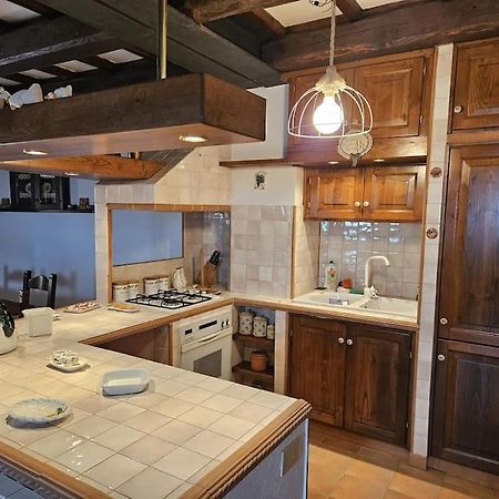 Residenza Montelago เตรวินญาโน โรมาโน ภายนอก รูปภาพ